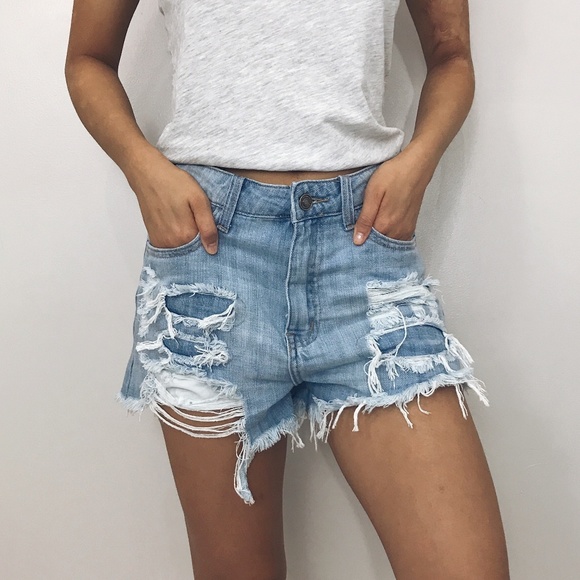 felicias Pants - 🆕 Victoria - Tomgirl Distressed Denim Shorts